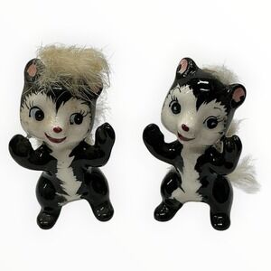Vintage Napco 1950s Ceramic Skunks Fur Tails Hand Painted Anthropomorphic Set